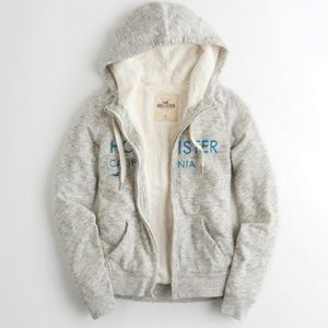 Hollister Sherpa-Lined Graphic Hoodie